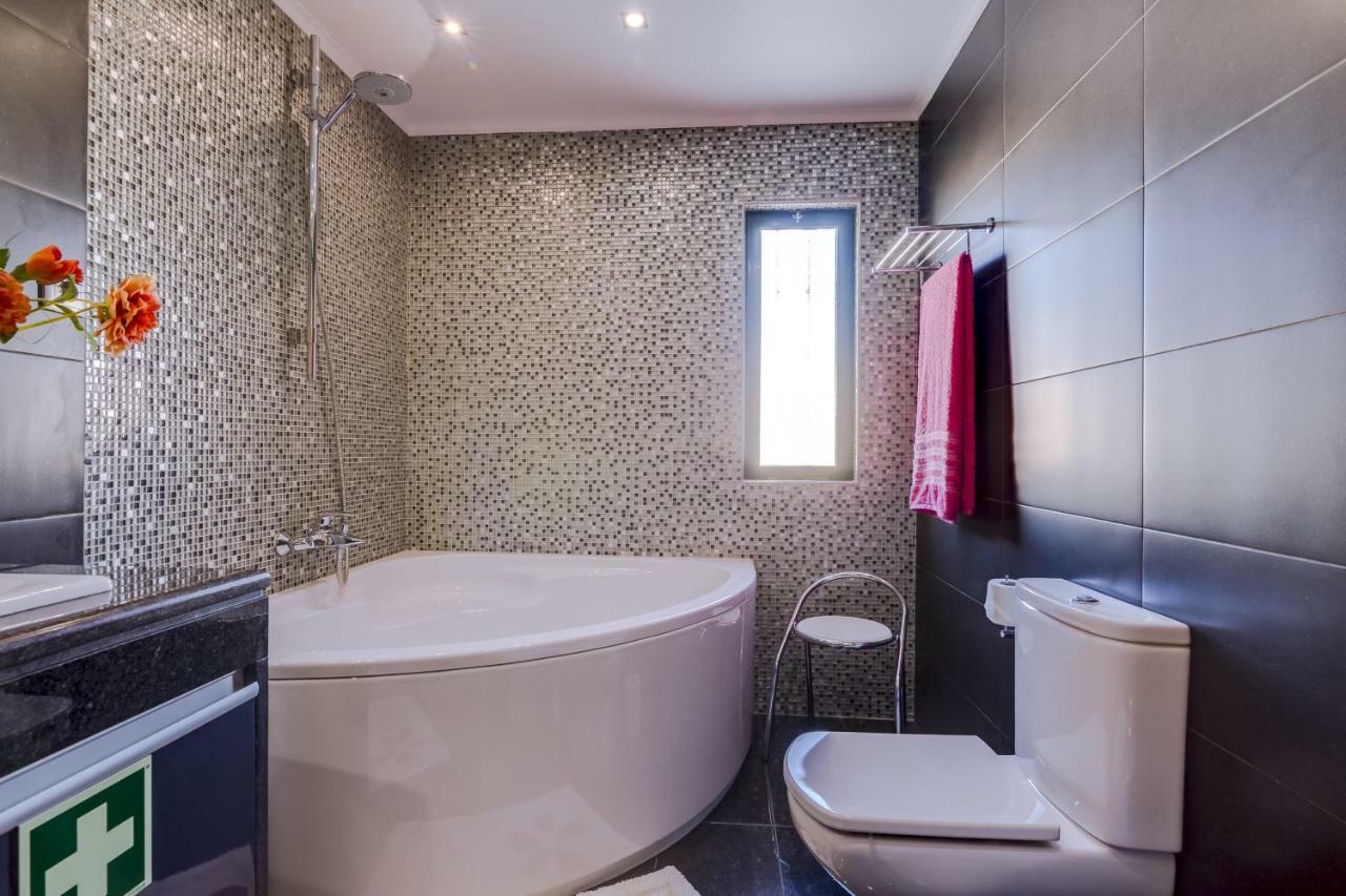 Palma - 4 Bed Near The City Center - ฟารู ภายนอก รูปภาพ